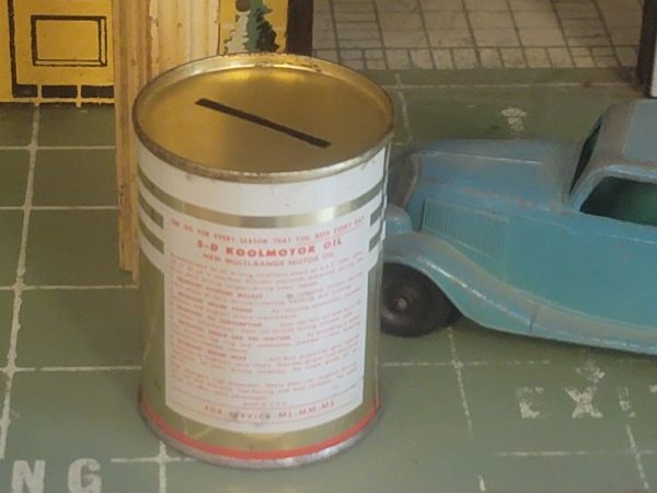 Cities Service 5-D Koolmotor Oil Can Bank Back