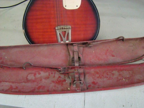 1952-54 Passenger Car Rear Fender Skirts Inside