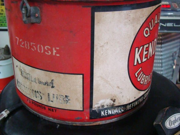 Kendall Quality Lubricants Bucket Side