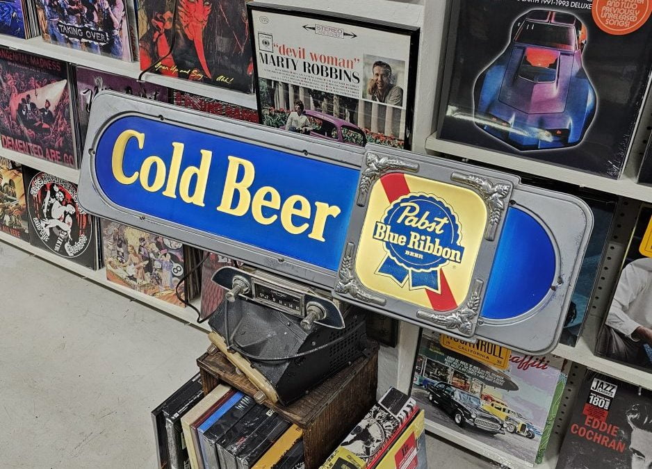 Cold Beer Pabst Blue Ribbon Beer Lamp