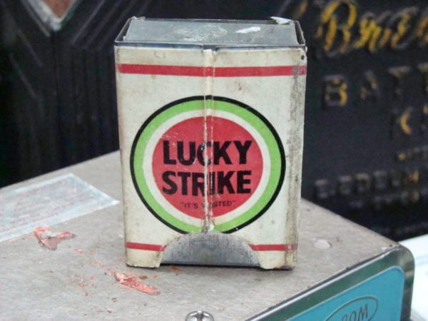 Lucky Strike Cigarettes Pocket/Travel Ashtray Back