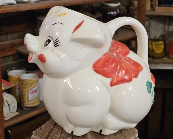 Little Piggy Pitcher