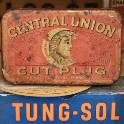 Central Union Cut Plug Tobacco Tin