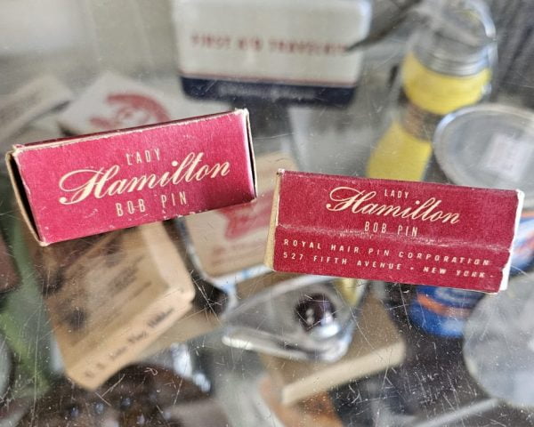 Lady Hamilton Bob Pin Box 1940s