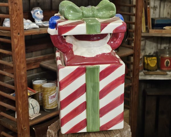 Santa Claus Cookie Jar Back