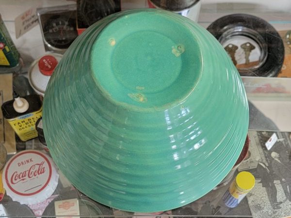 Green Ring Bowl, #12 Bottom