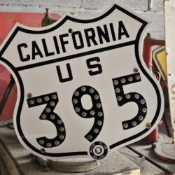 California US 395 Shield With Reflectors
