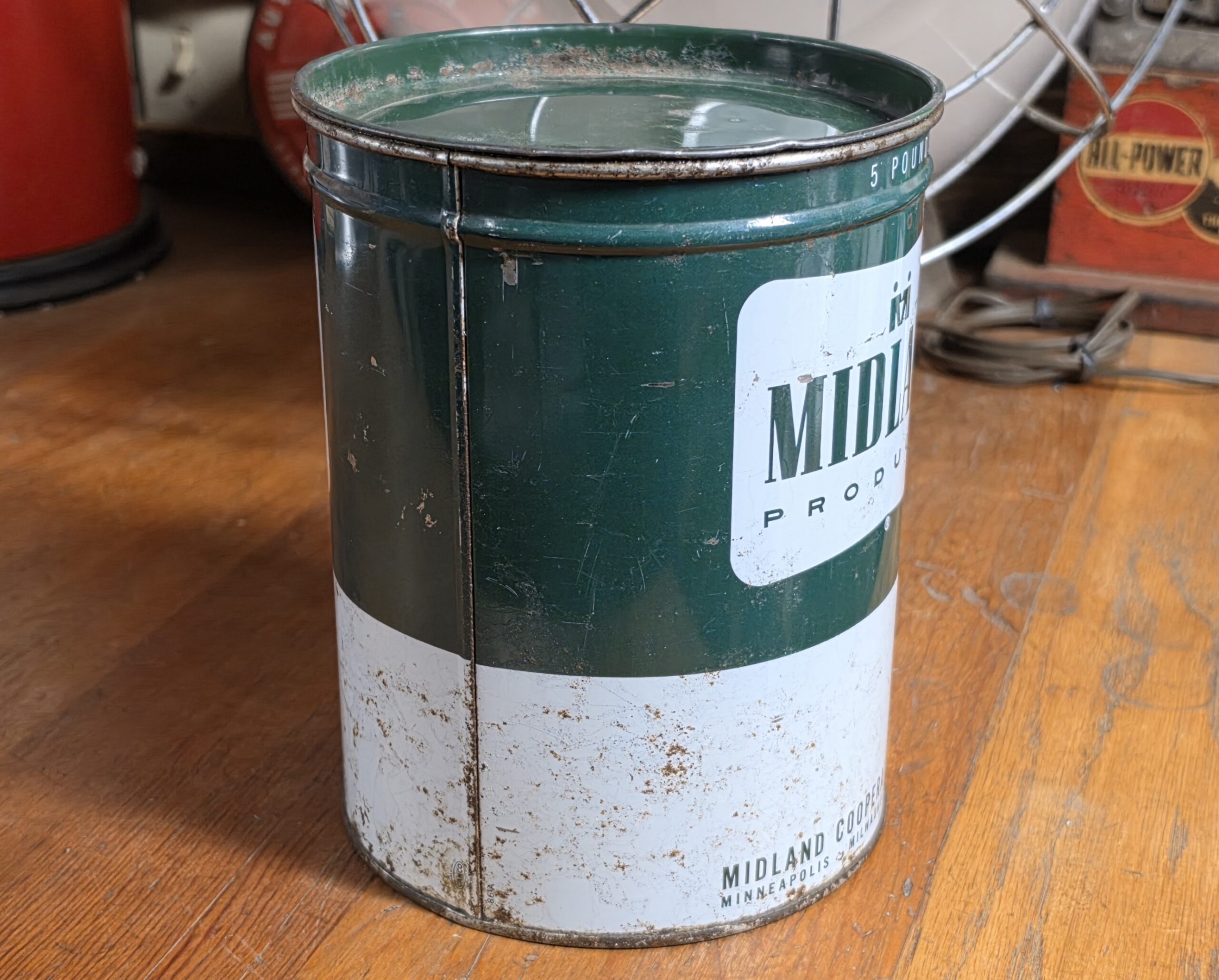 Midland Products Grease Can Left