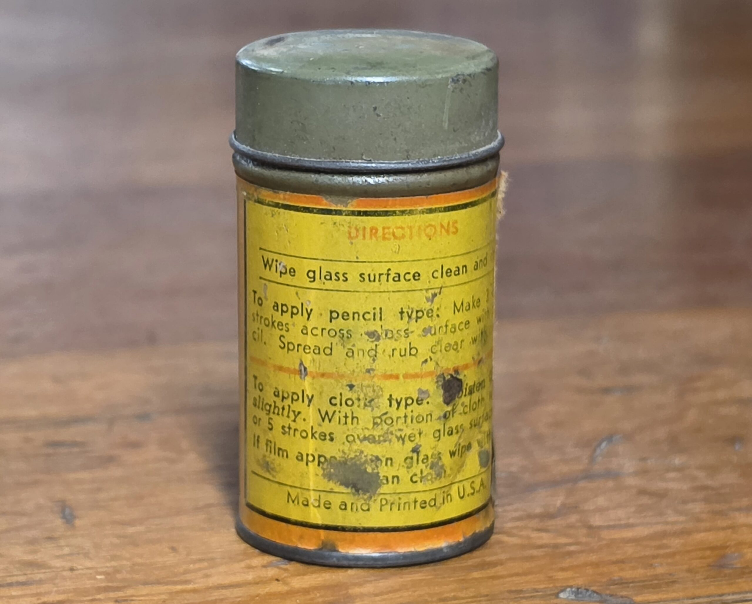 Fog-Go Glass Cleaner Tin Back