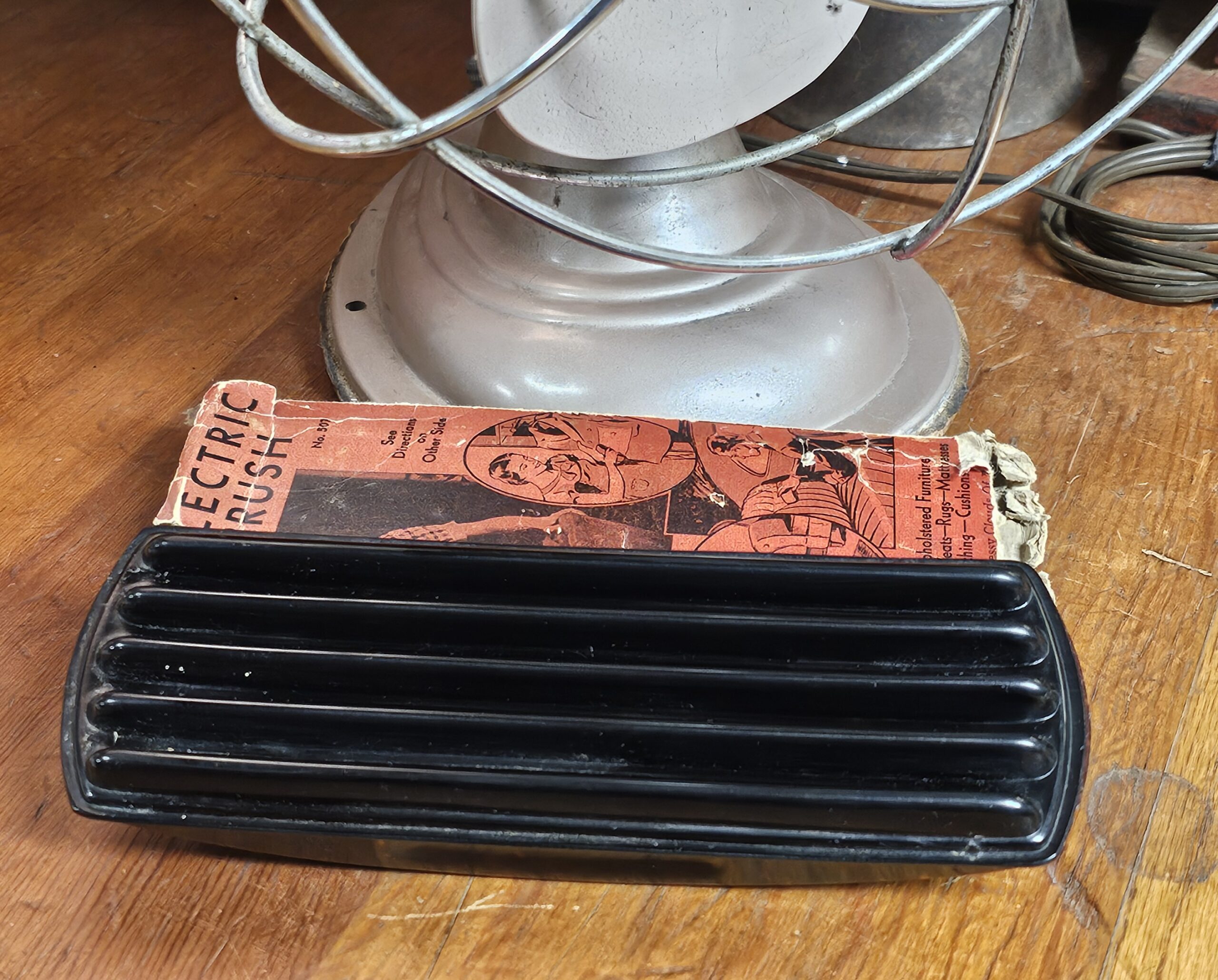 Kristee Electric Brush Model No 309 Brush Bottom