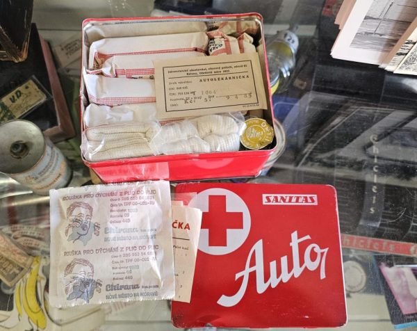 Sanitas Auto Metal First Aid Kit Items Inside