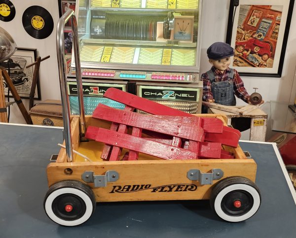 Radio Flyer Young Tyke Wood Wagon Removeable Sideboards