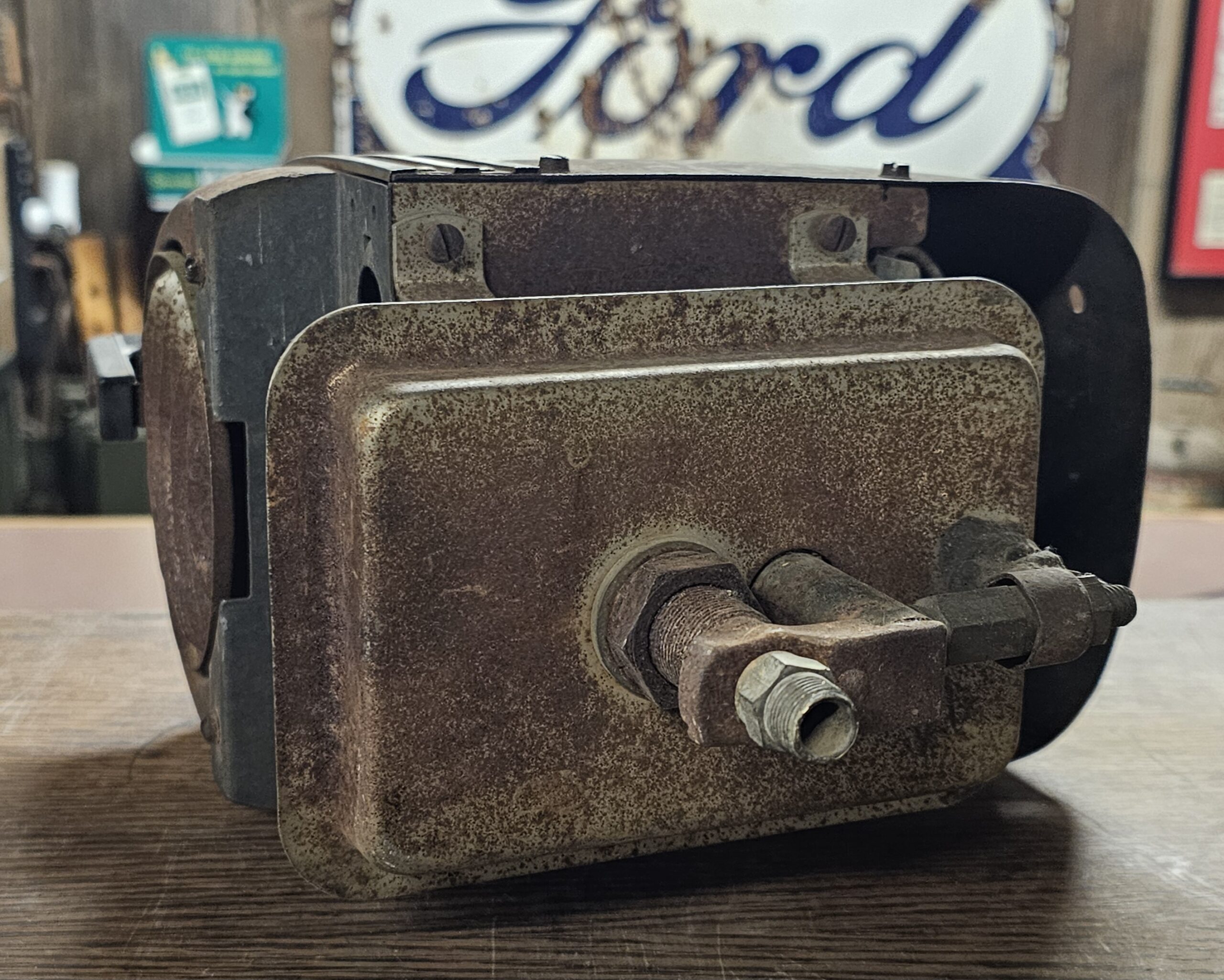 Stewart Warner South Wind Gasoline Heater Bottom