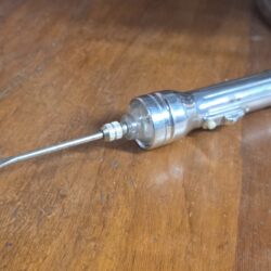 ASH FLASH Flashlight With Screwdriver