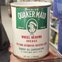 Quaker Maid Wheel Bearing Grease Can