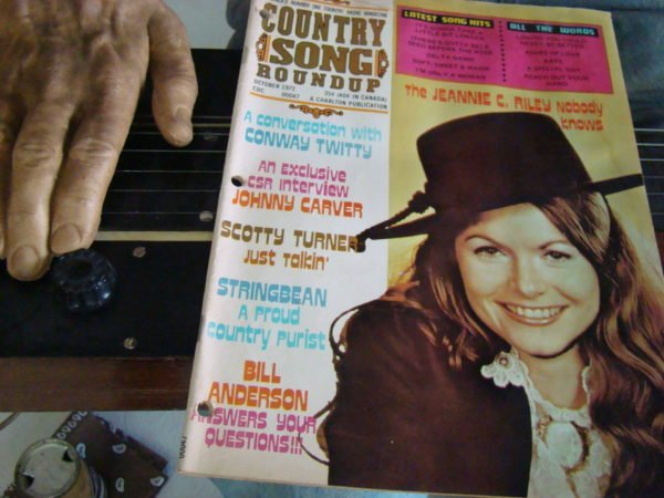 Country Song Roundup Magazine, October 1972