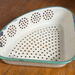 Cream Green Corner Sink Strainer