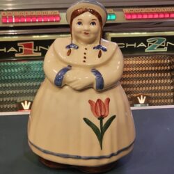 Shawnee Dutch Girl Tulip Cookie Jar