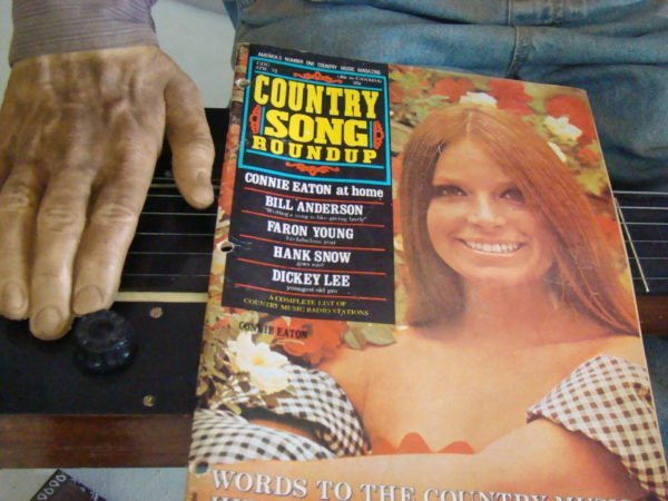 Country Song Roundup Magazine, April 1972