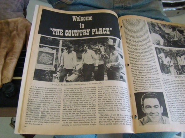 Country Song Roundup Magazine February 1970 Open