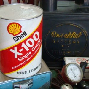 Shell X-100 Single Grade Motor Oil Cardboard Can