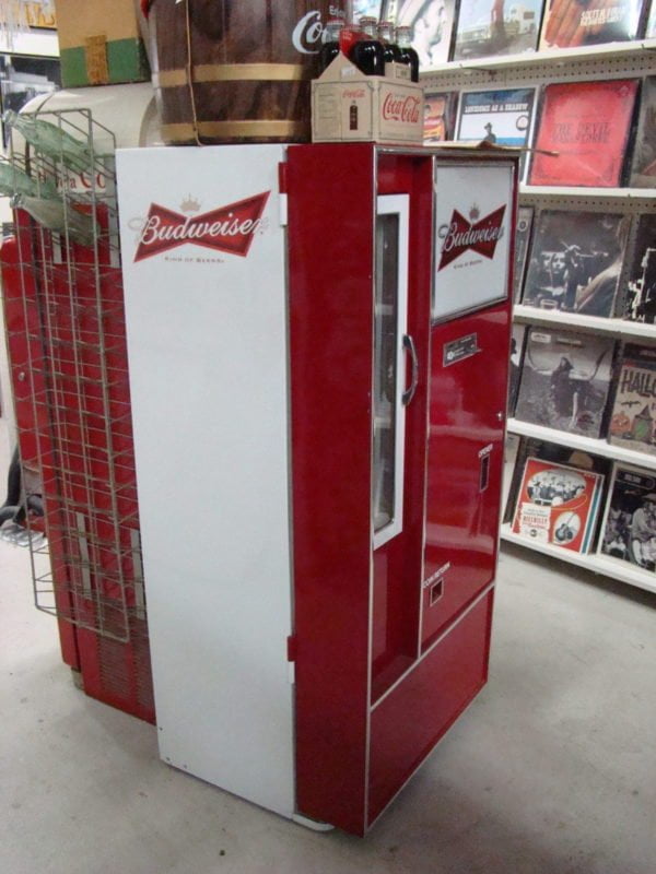 Budweiser 'King Of Beers' Machine Left