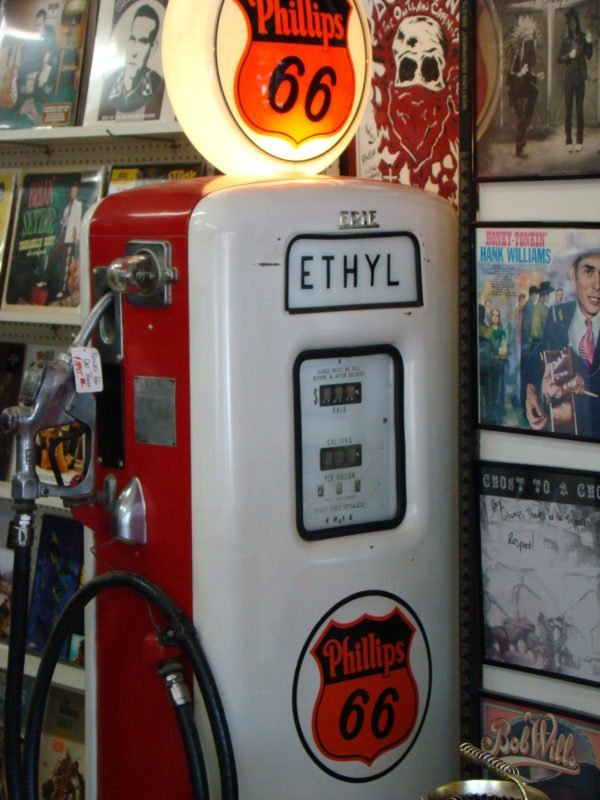 Phillips 66 Erie 745 Gas Pump Lit Side