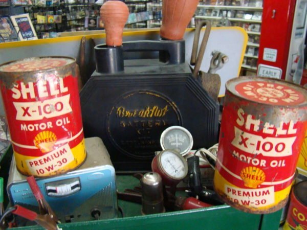 Shell X-100 Motor Oil Metal Quart Can FULL