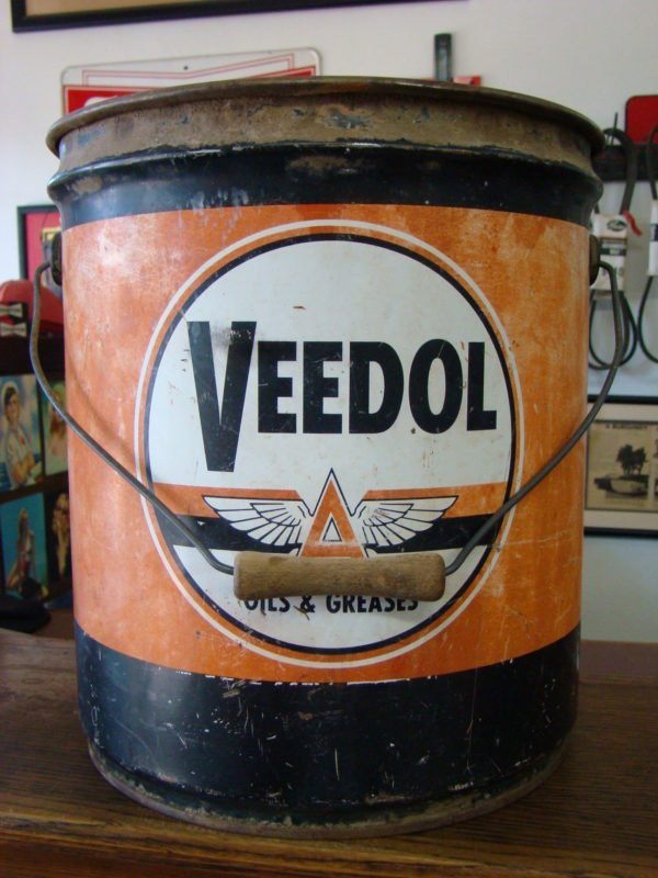 Veedol Oils Greases 35 LB Can