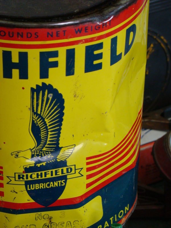 Richfield Oil Co. No. 3 Cup Grease Can Denting