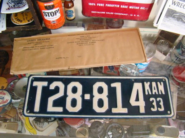 1933 Kansas License Plates (T28-814) New Old Stock Envelope