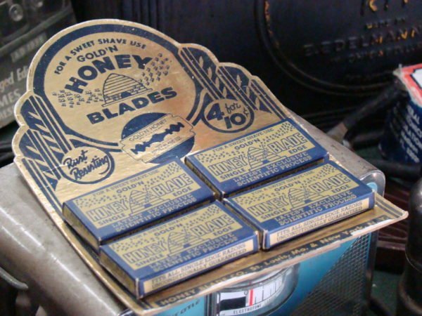 Gold'n Honey Shaving Blades RARE Small Store Display