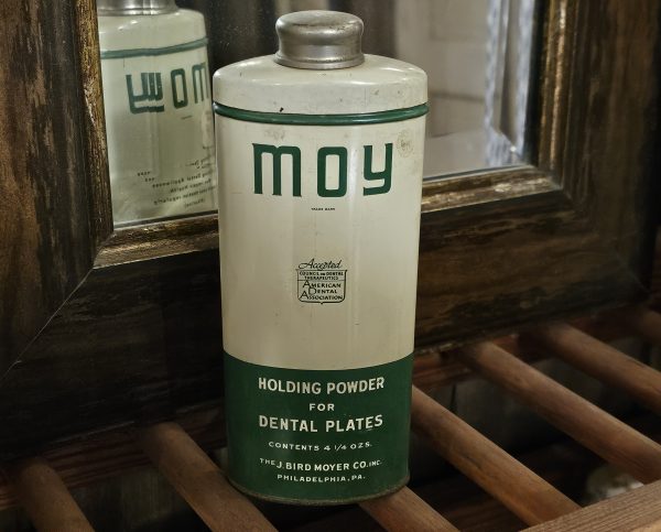 MOY Holding Powder For Dental Plates Tin