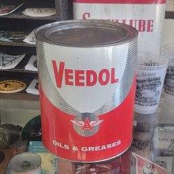 Veedol Oils Greases Can Front