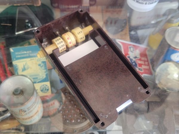 1940s Bakelite Brown Calendar-Note Pad Holder N.H. Bottom Brown