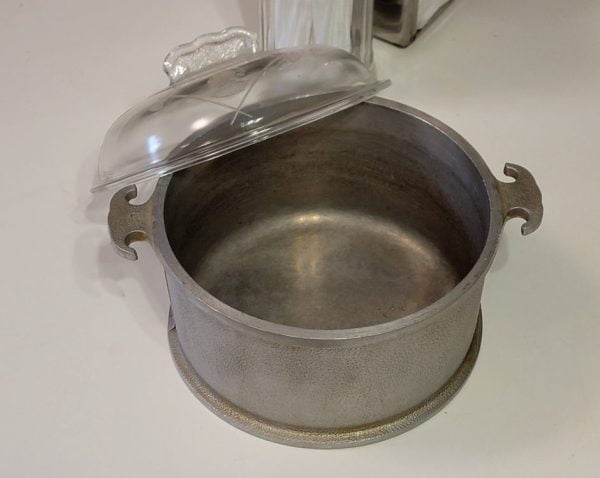 Guardian Service Cookware, Straight Inside