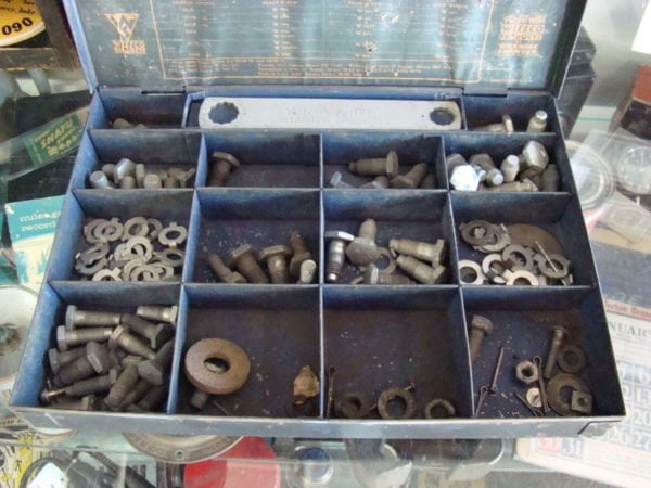 Genuine Wickwire Starter Spring Bolt And Washer Assortment Cabinet Product