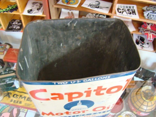 Capitol Motor Oil Can Top