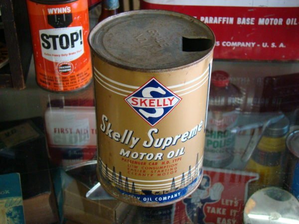 Skelly Supreme Motor Oil Can