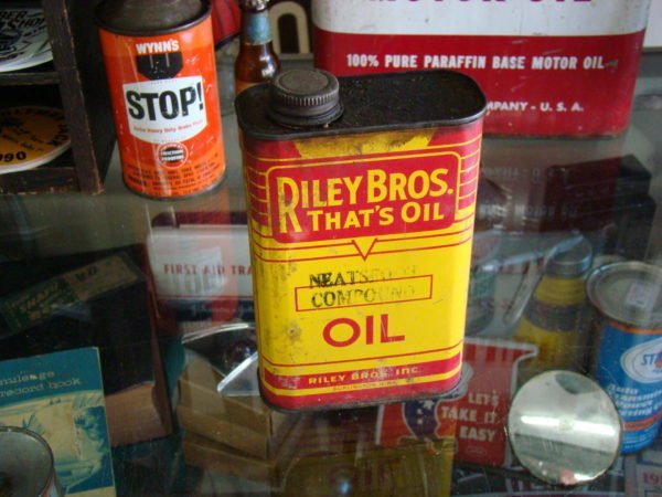 Riley Bros Thats Oil Can