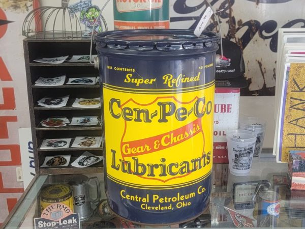 Cen-Pe-Co Gear & Chassis Lubricants Can