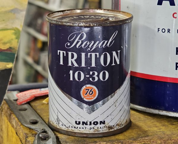 Union 76 10-30 Triton Motor Oil Can Bank