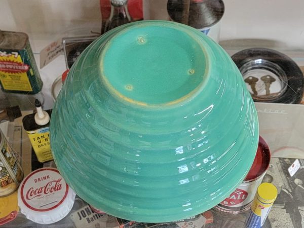 Green Ring Bowl (Big Lip), #12 Bottom