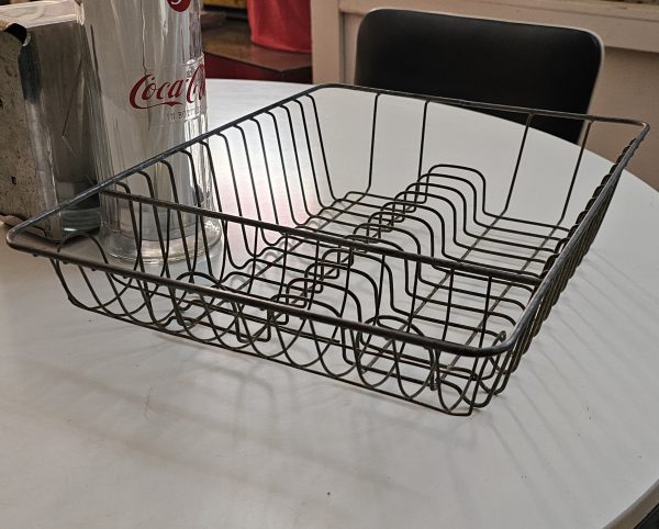 Kitchen Wire Dish Strainer Curved Shelf Front