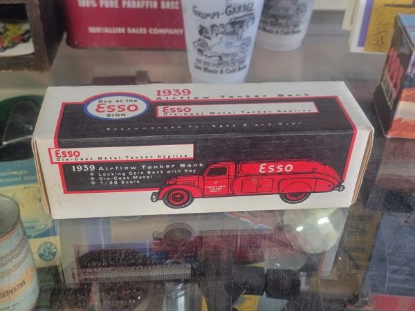 ESSO 1939 Airflow Tanker Bank