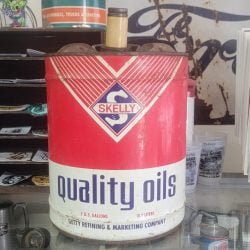 Skelly Quality Oils Can, Five Gallon