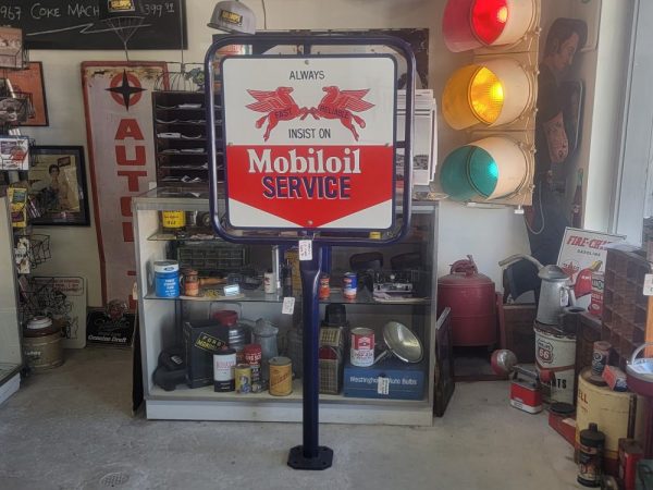 Mobiloil Service Island Lollipop Sign