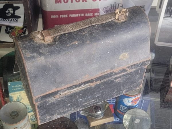 Early Tombstone Lunchbox Back