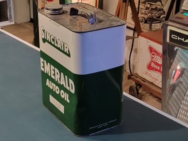 Sinclair Emerald Auto Oil Can Right