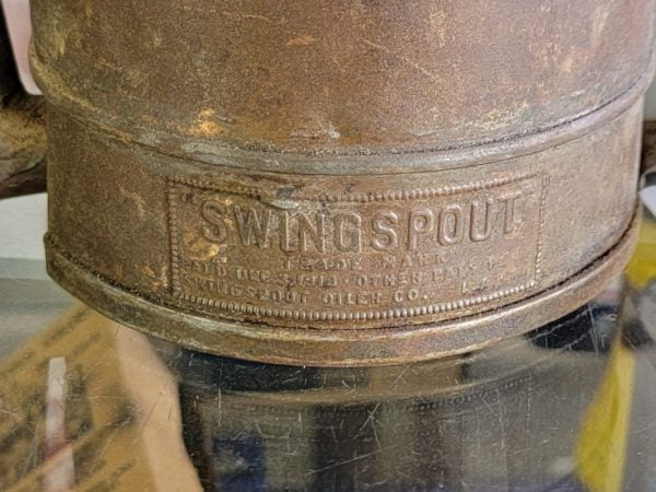 Swingspout Oil Pint Can Company Labeling